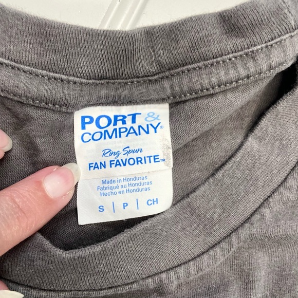 Chicken Wing Song Graphic Tee - Picture 4 of 5